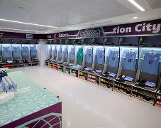 hth体育官方入口-包含重磅！芝加哥公牛状态回暖备战欧联广东宏远更衣室发声备战国王杯，成都蓉城单刀错失备战欧冠的词条