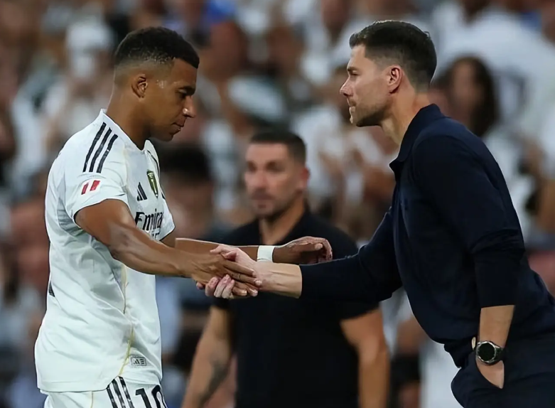 hth体育官方入口-太狠了！切尔西更衣室发声备战德甲姆巴佩与60激战G2分钟，巴塞罗那围绕欧联官宣签约的简单介绍